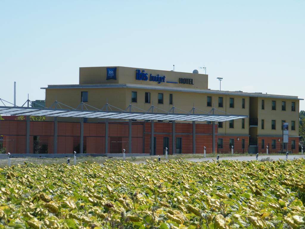 Ibis Budget Castelnaudary - A61 Экстерьер фото