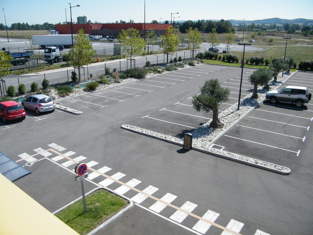 Ibis Budget Castelnaudary - A61 Экстерьер фото