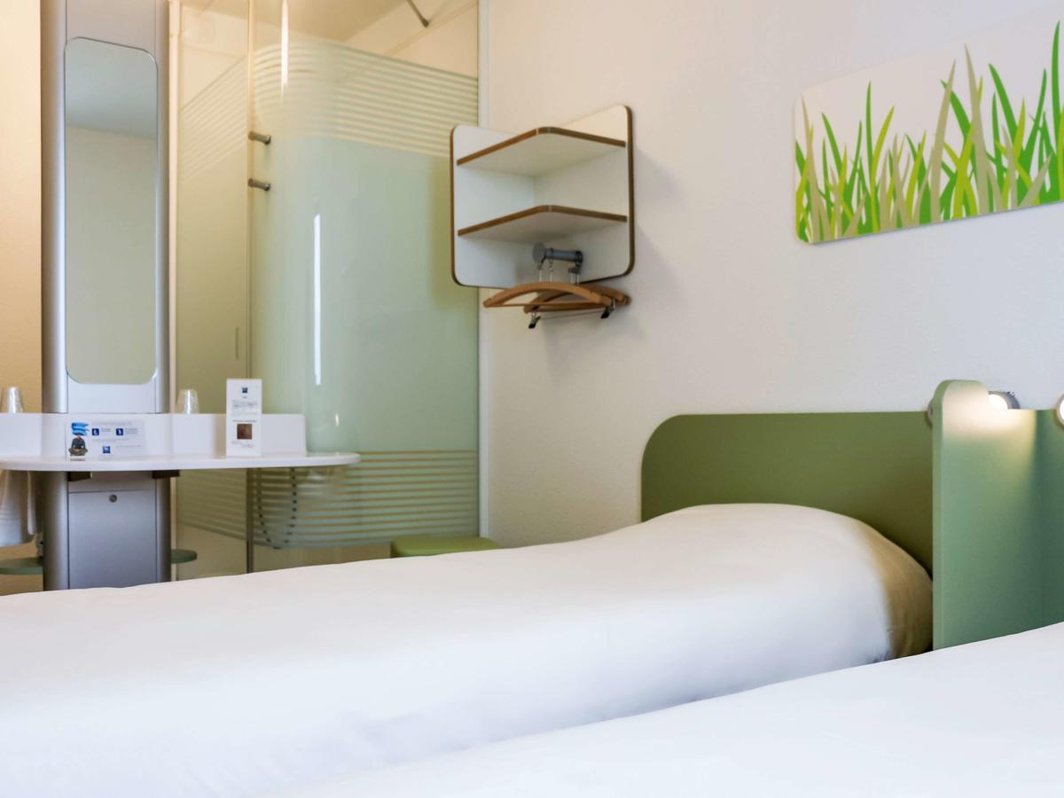 Ibis Budget Castelnaudary - A61 Экстерьер фото