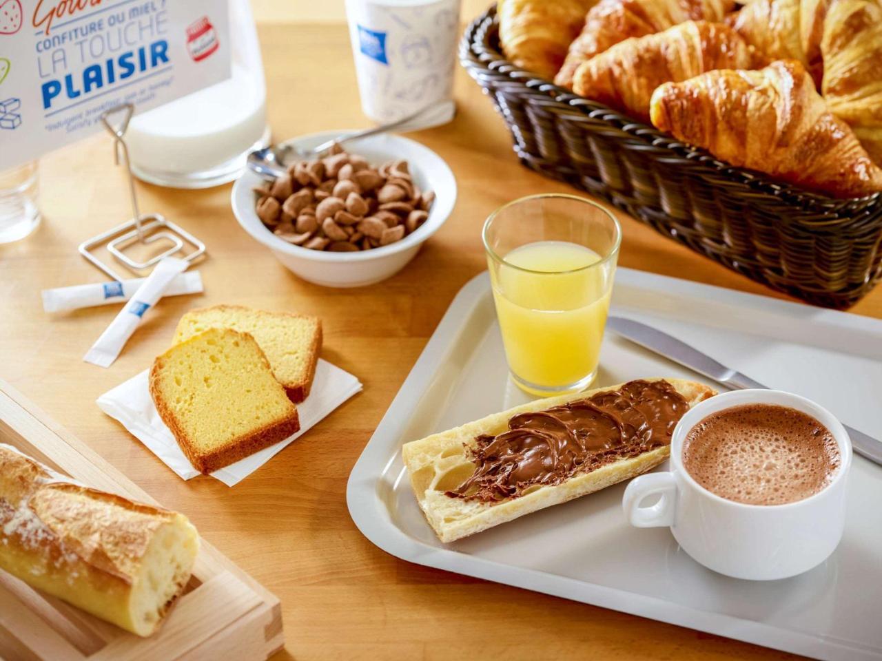 Ibis Budget Castelnaudary - A61 Экстерьер фото