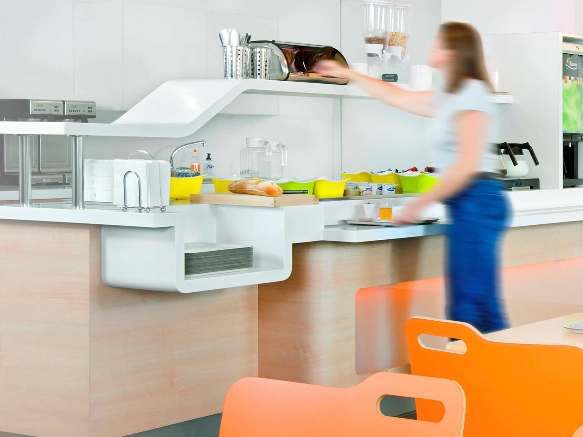 Ibis Budget Castelnaudary - A61 Экстерьер фото