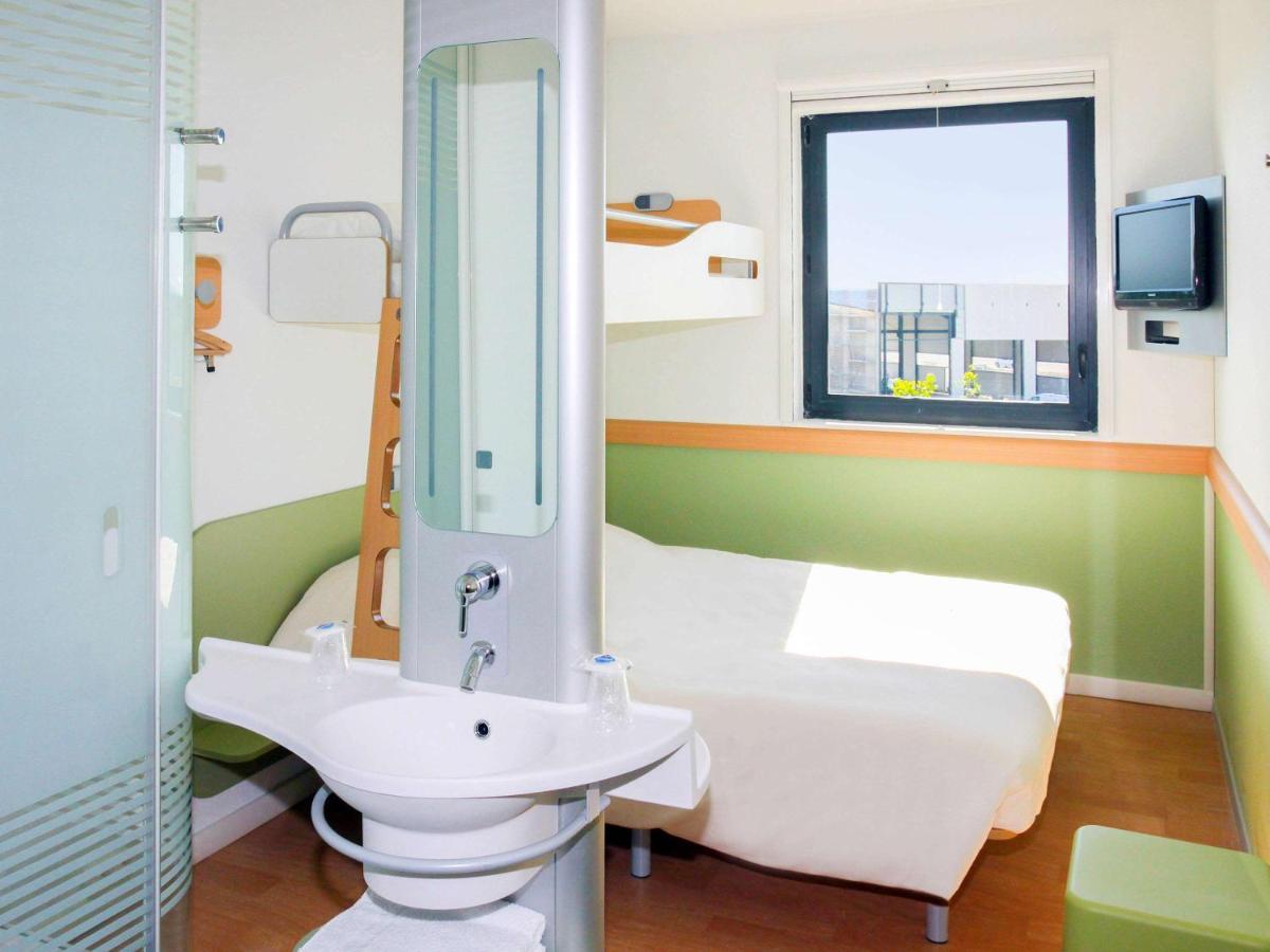 Ibis Budget Castelnaudary - A61 Экстерьер фото